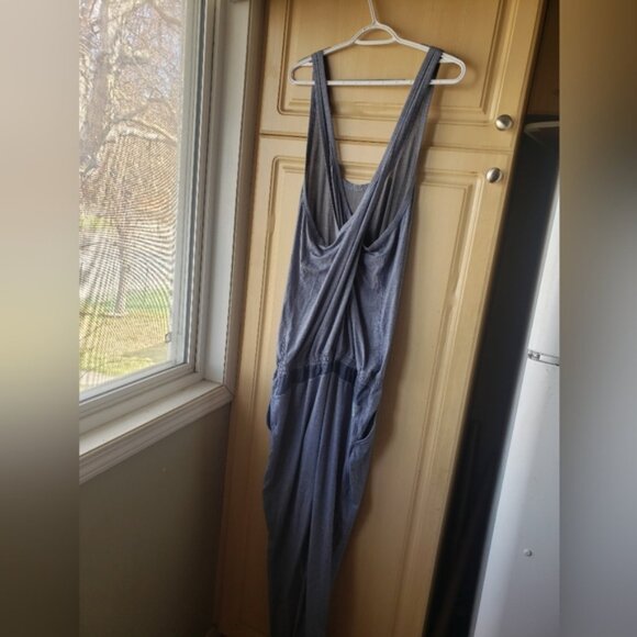 Underarmor Jumpsuit XXL - Picture 3 of 11